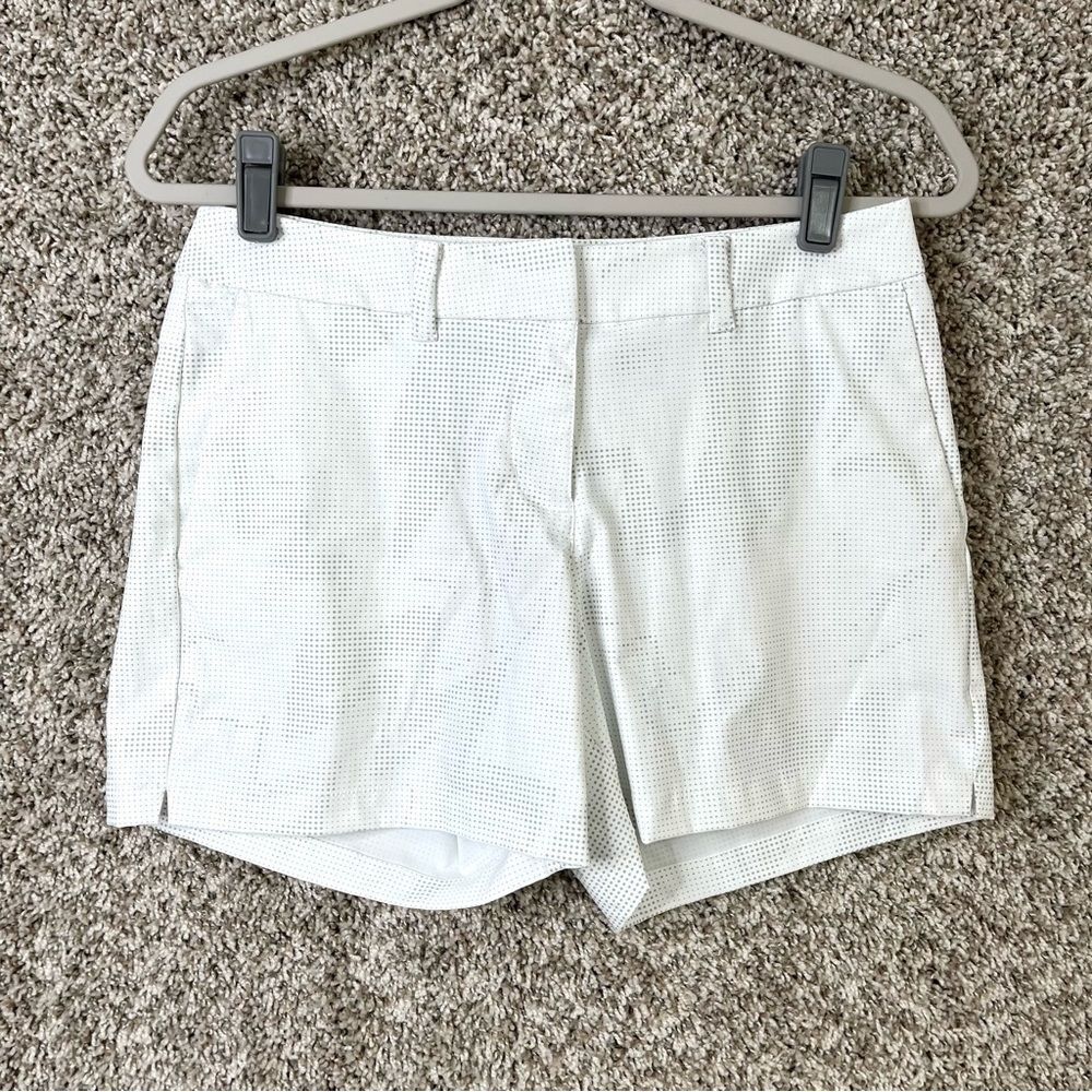Nike Shorts Women’s 4 Dri-Fit White 4.5”